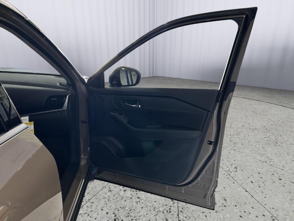 new 2025 Nissan Rogue car, priced at $39,326