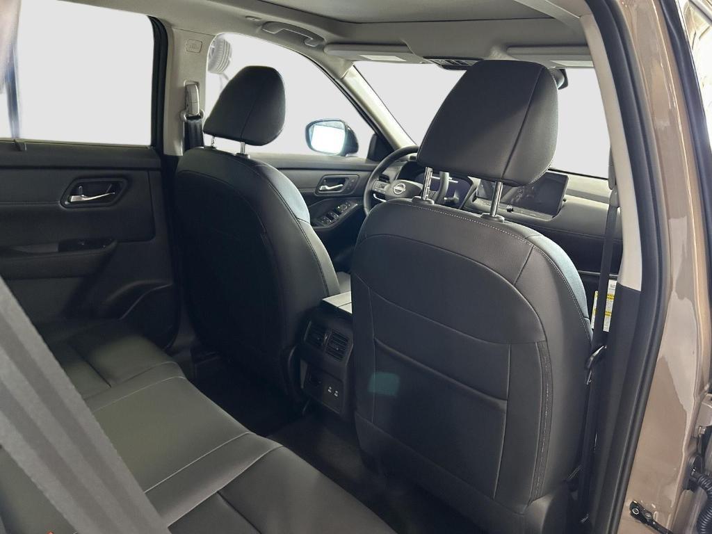 new 2025 Nissan Rogue car, priced at $39,326