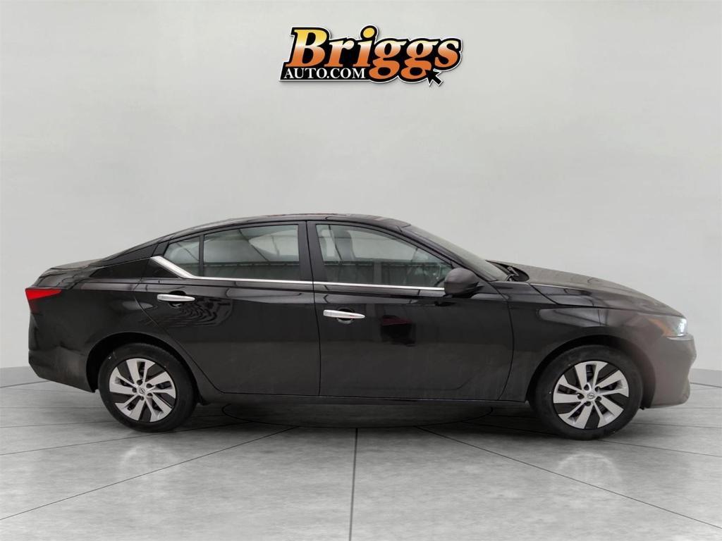 new 2025 Nissan Altima car
