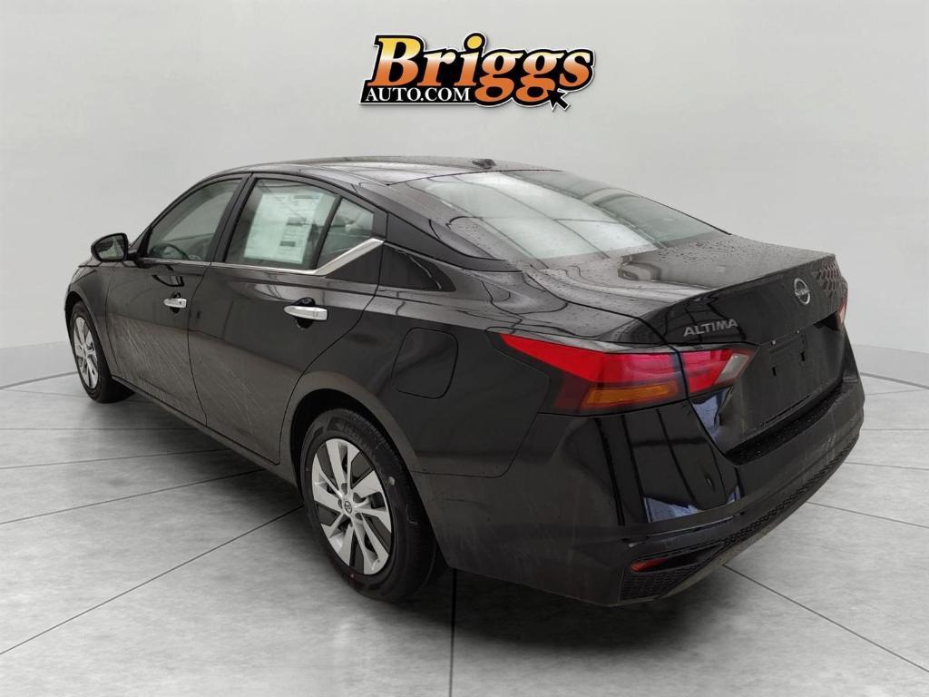 new 2025 Nissan Altima car