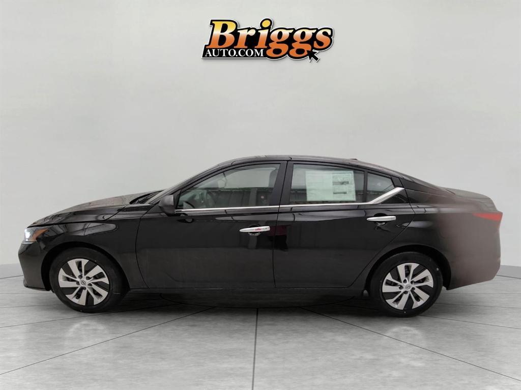 new 2025 Nissan Altima car