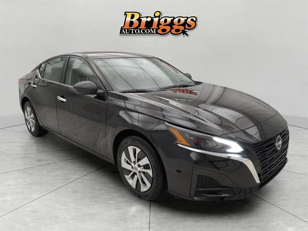new 2025 Nissan Altima car