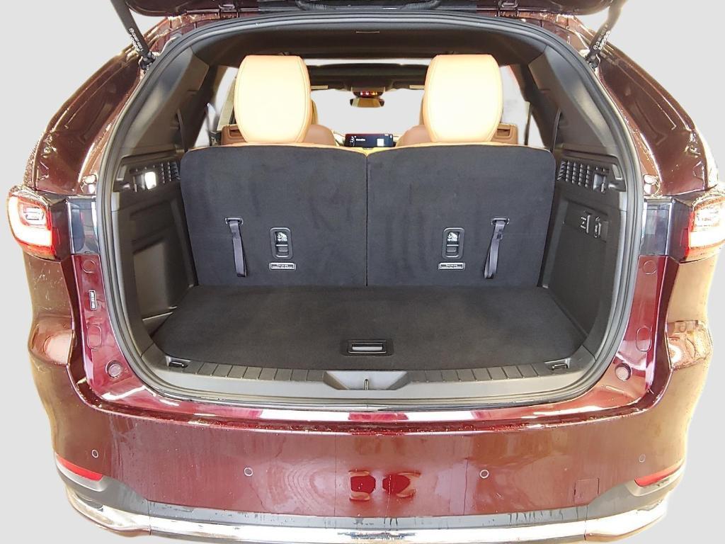 used 2024 Mazda CX-90 car, priced at $37,495