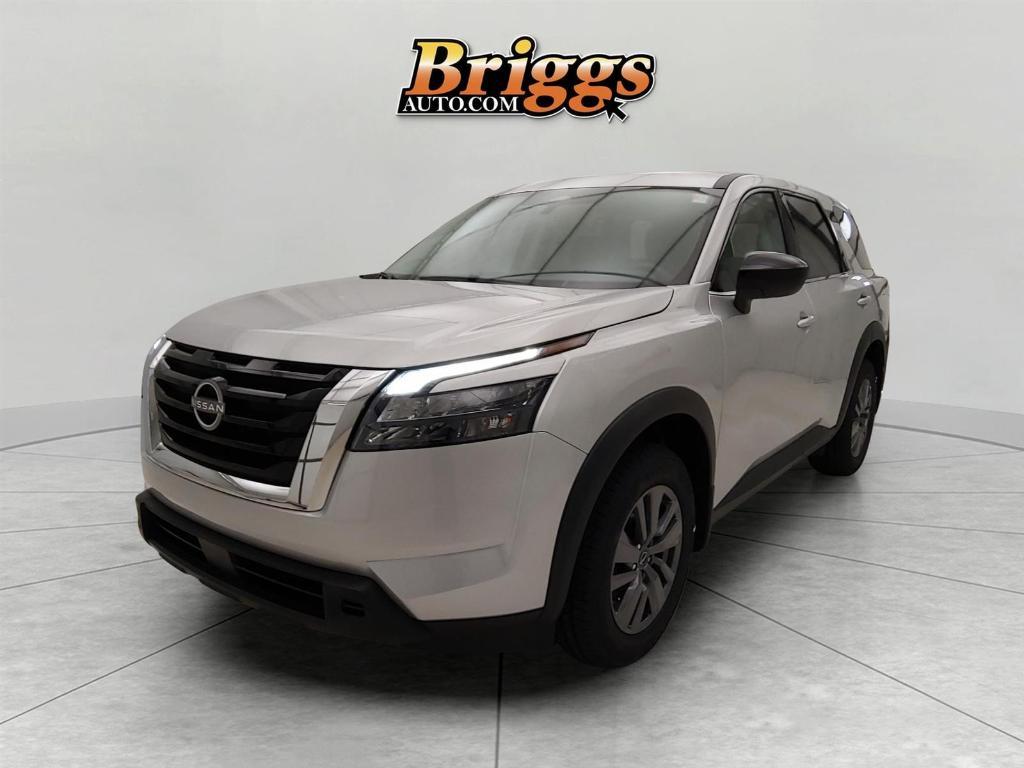 new 2025 Nissan Pathfinder car, priced at $37,784