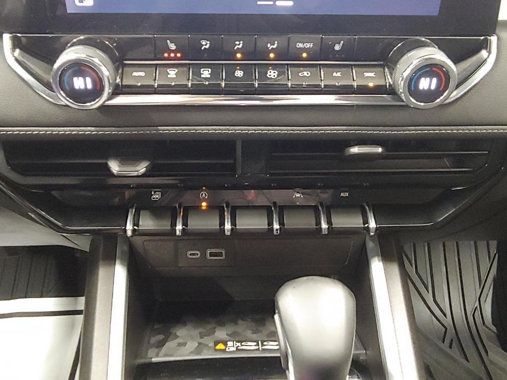 used 2023 Chevrolet Colorado car, priced at $37,900