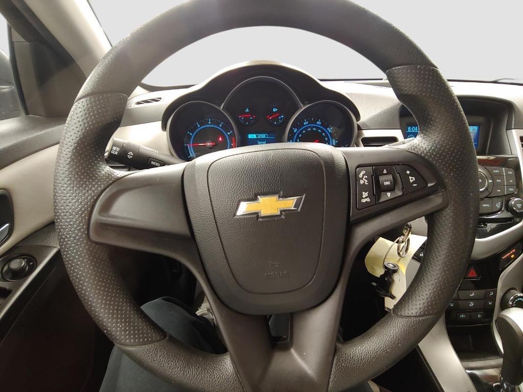 used 2014 Chevrolet Cruze car, priced at $7,500