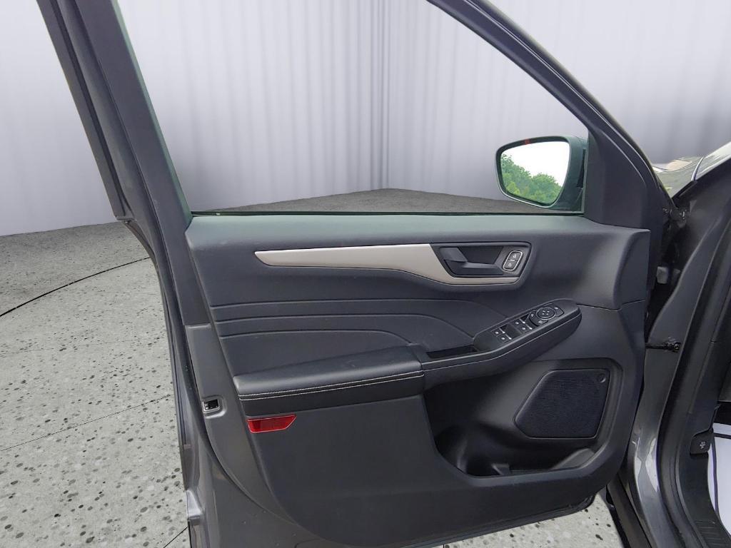 used 2022 Ford Escape car, priced at $23,995