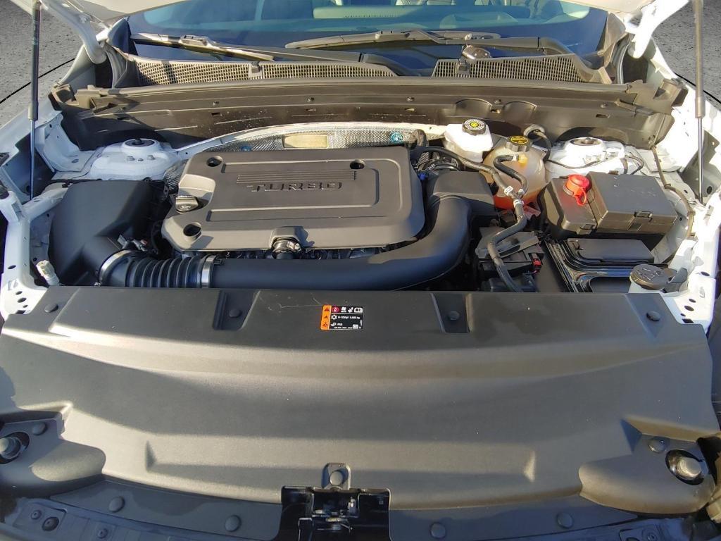 new 2025 Buick Envision car, priced at $40,799