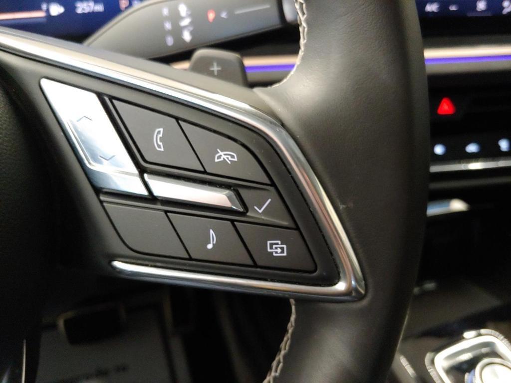 new 2025 Buick Envision car, priced at $40,799