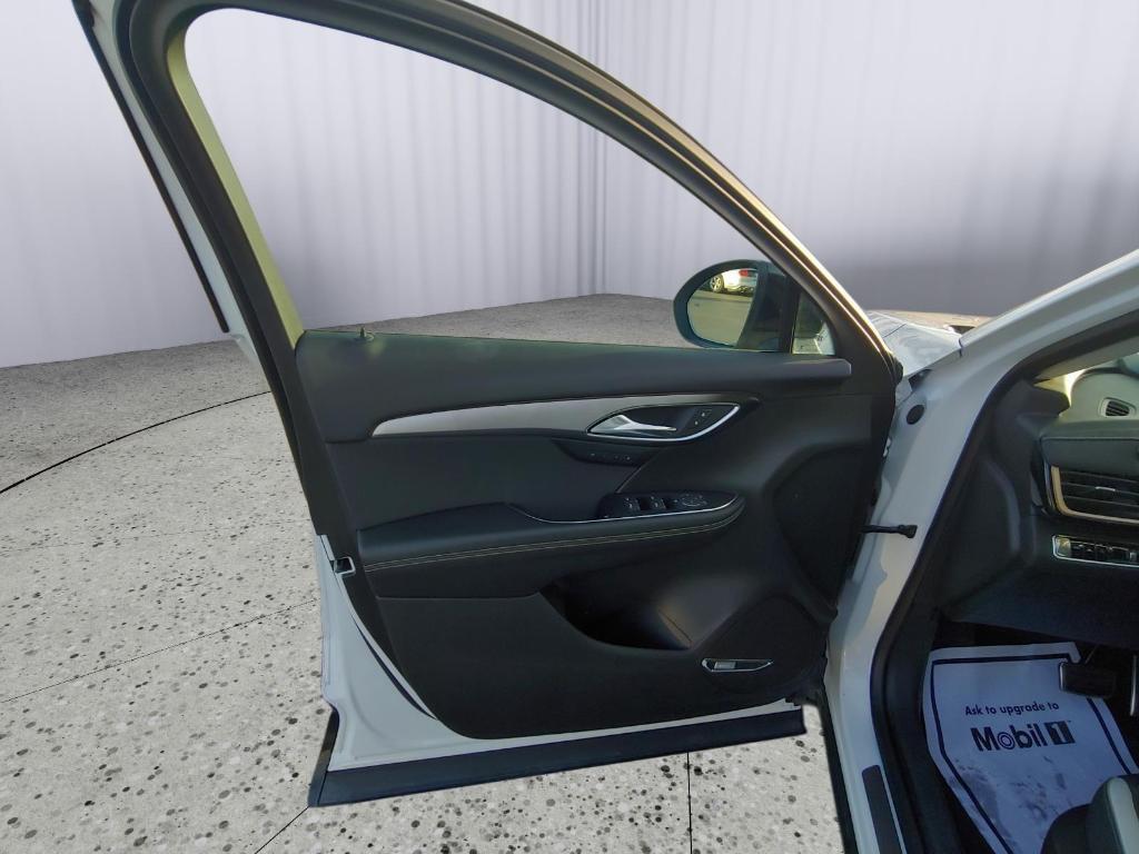 new 2025 Buick Envision car, priced at $40,799