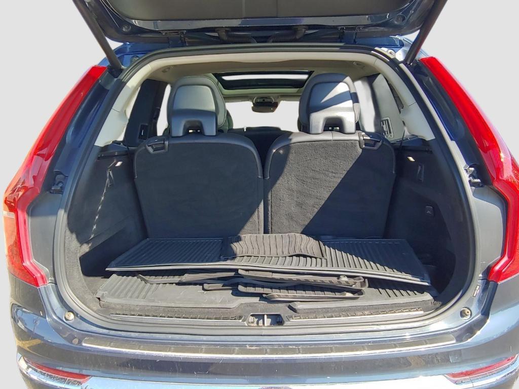 used 2020 Volvo XC90 car, priced at $22,995