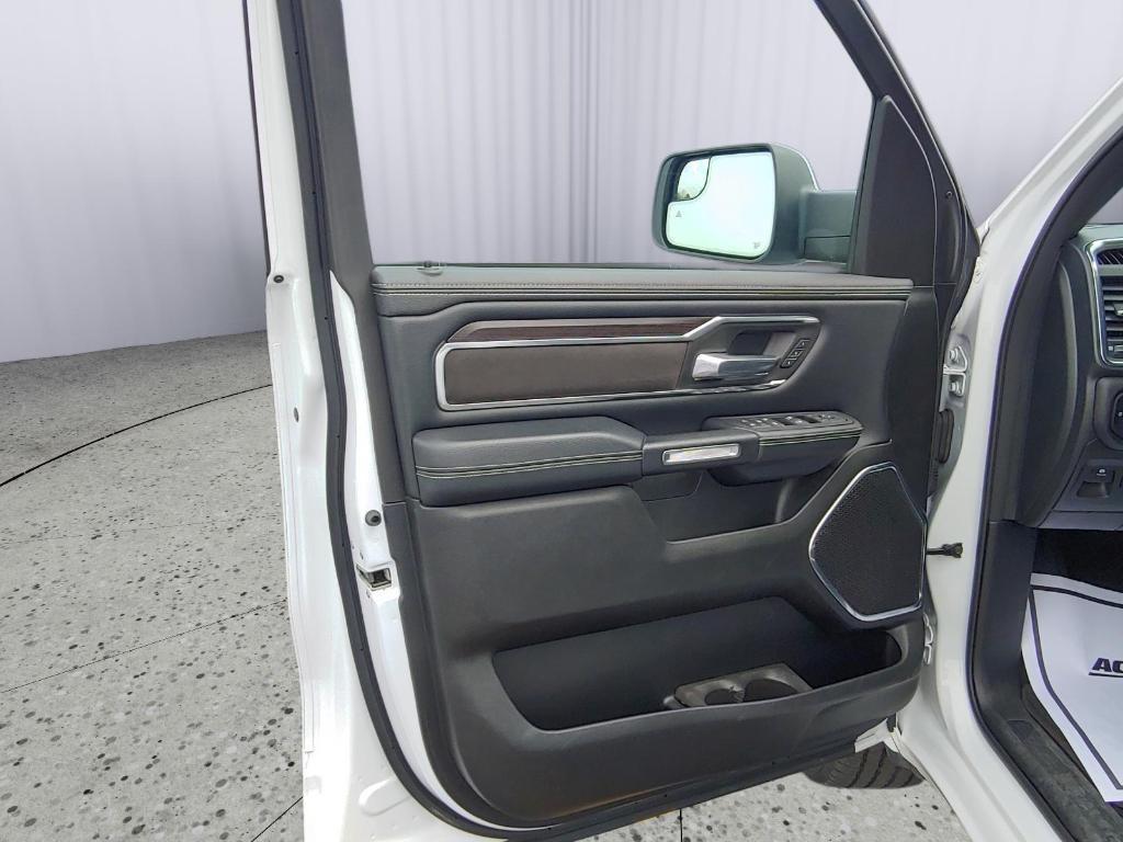 new 2025 Ram 1500 car