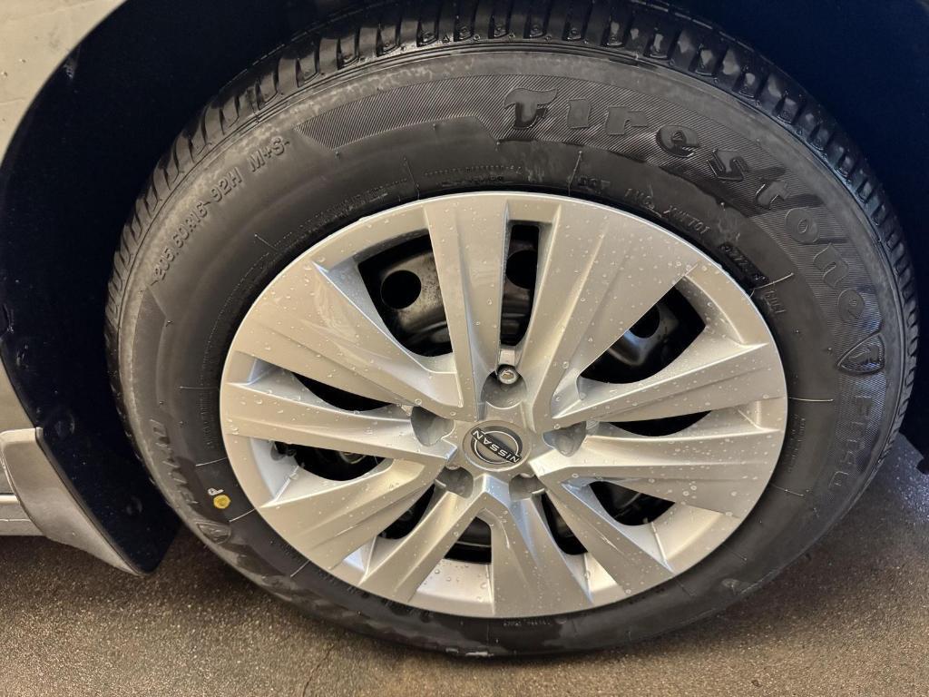 new 2025 Nissan Sentra car, priced at $22,195