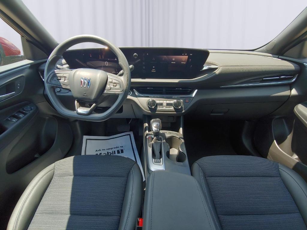 new 2025 Buick Envista car, priced at $22,974