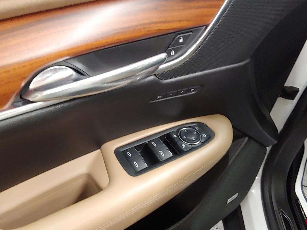 used 2017 Cadillac XT5 car, priced at $20,995