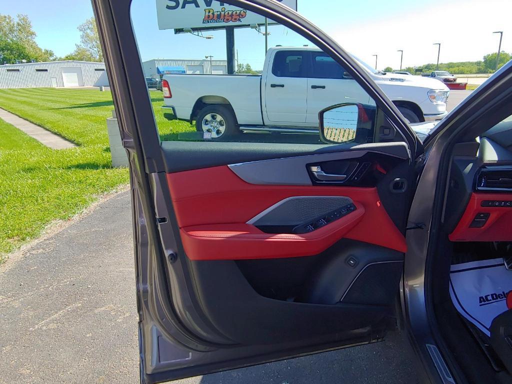 used 2022 Acura MDX car, priced at $41,495