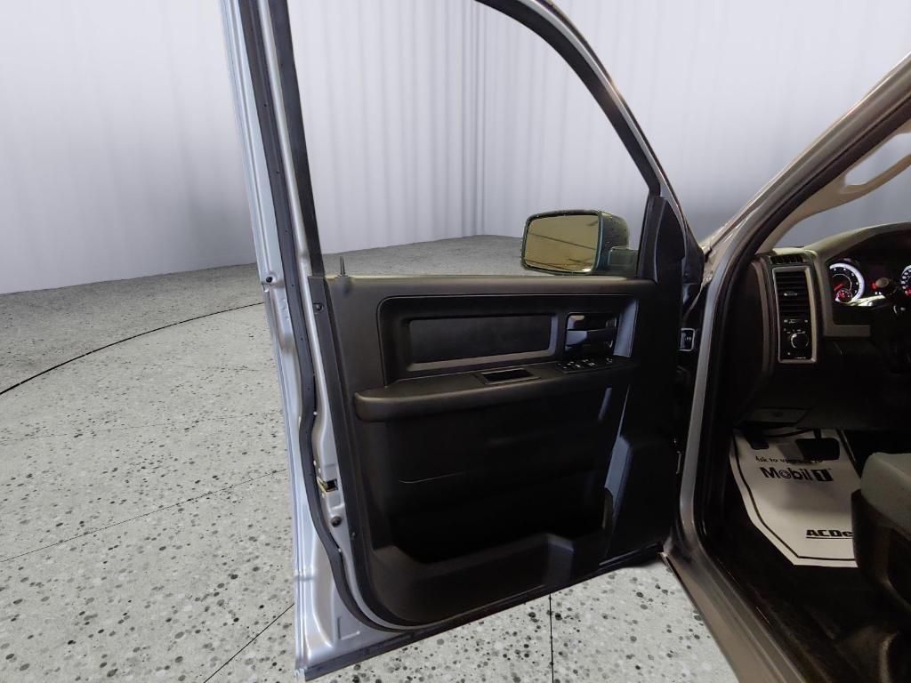 used 2020 Ram 1500 Classic car, priced at $24,995