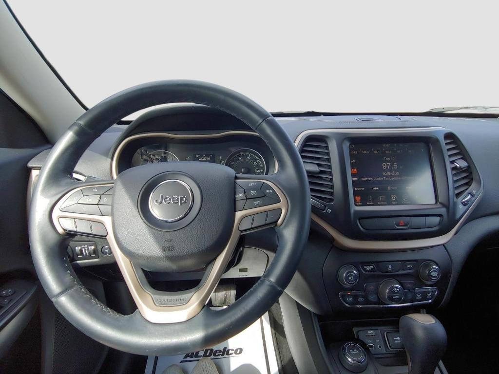 used 2014 Jeep Cherokee car, priced at $8,500