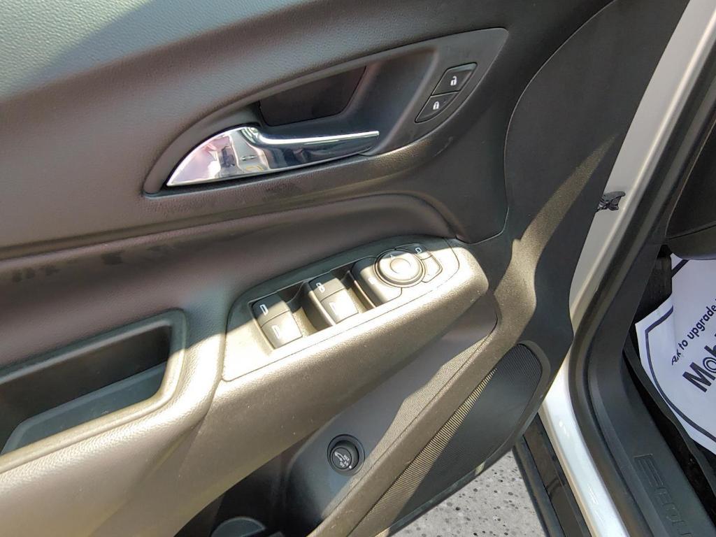 used 2020 Chevrolet Equinox car, priced at $18,995
