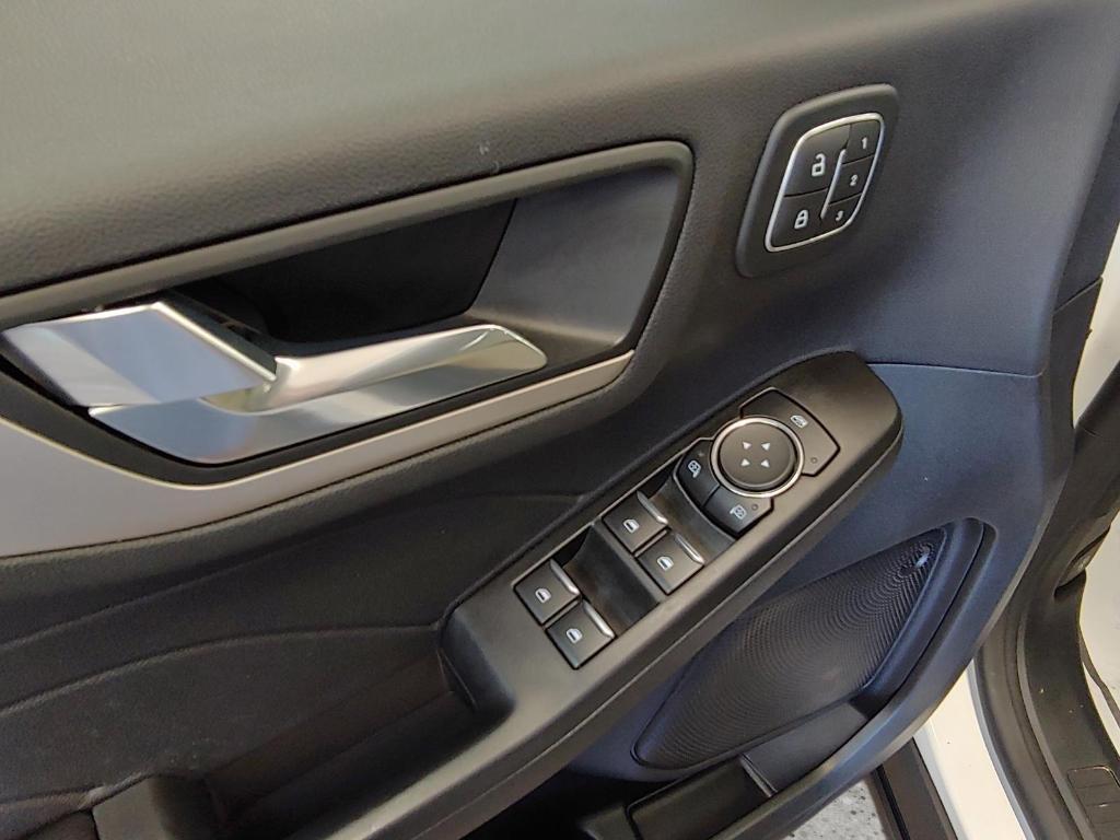 used 2022 Ford Escape car, priced at $24,395