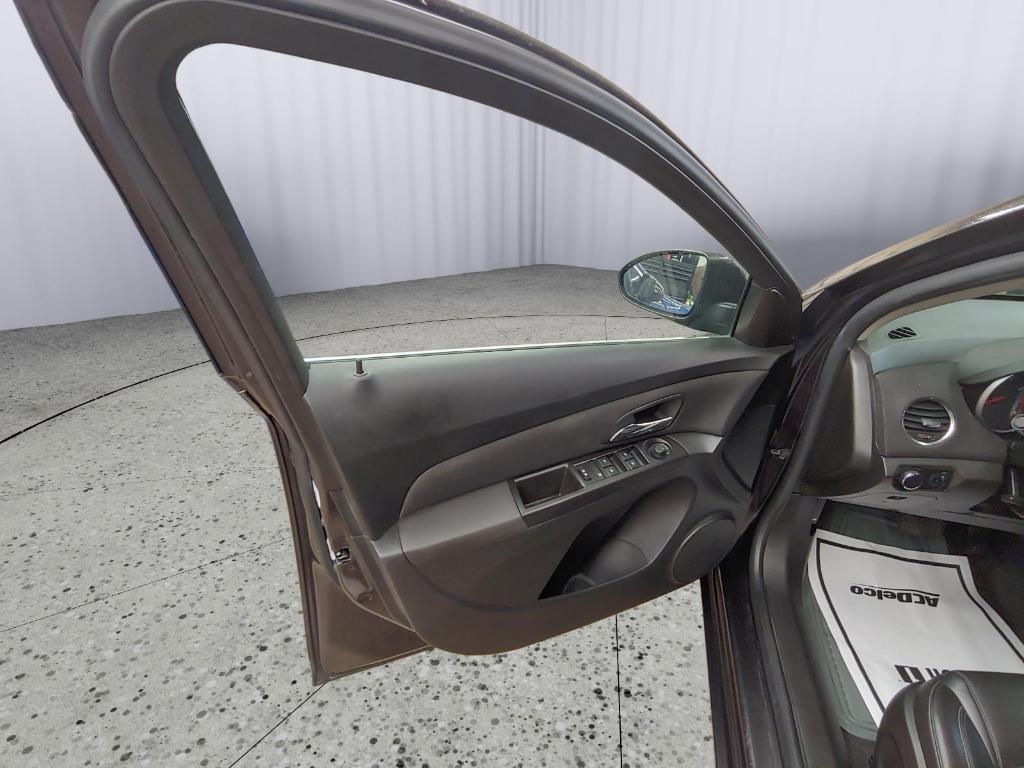 used 2015 Chevrolet Cruze car, priced at $6,295