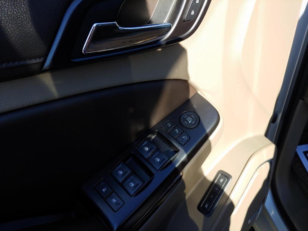 used 2016 Chevrolet Tahoe car, priced at $12,500