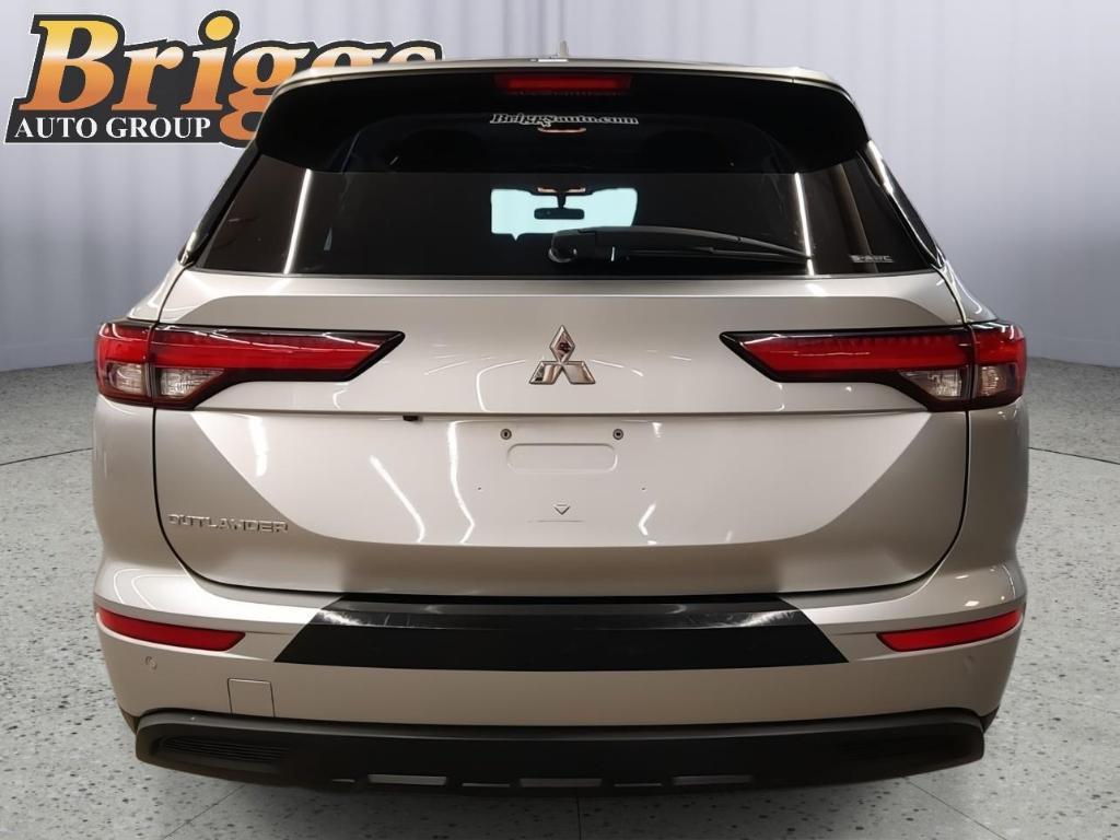 used 2022 Mitsubishi Outlander car, priced at $19,995