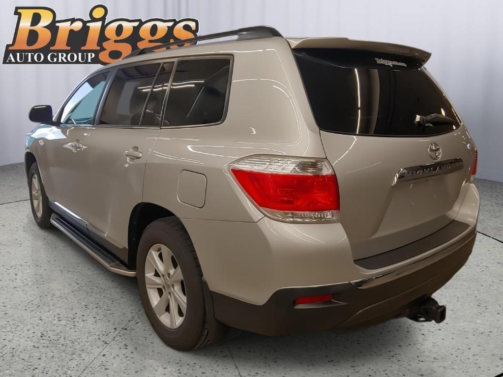 used 2013 Toyota Highlander car, priced at $16,500