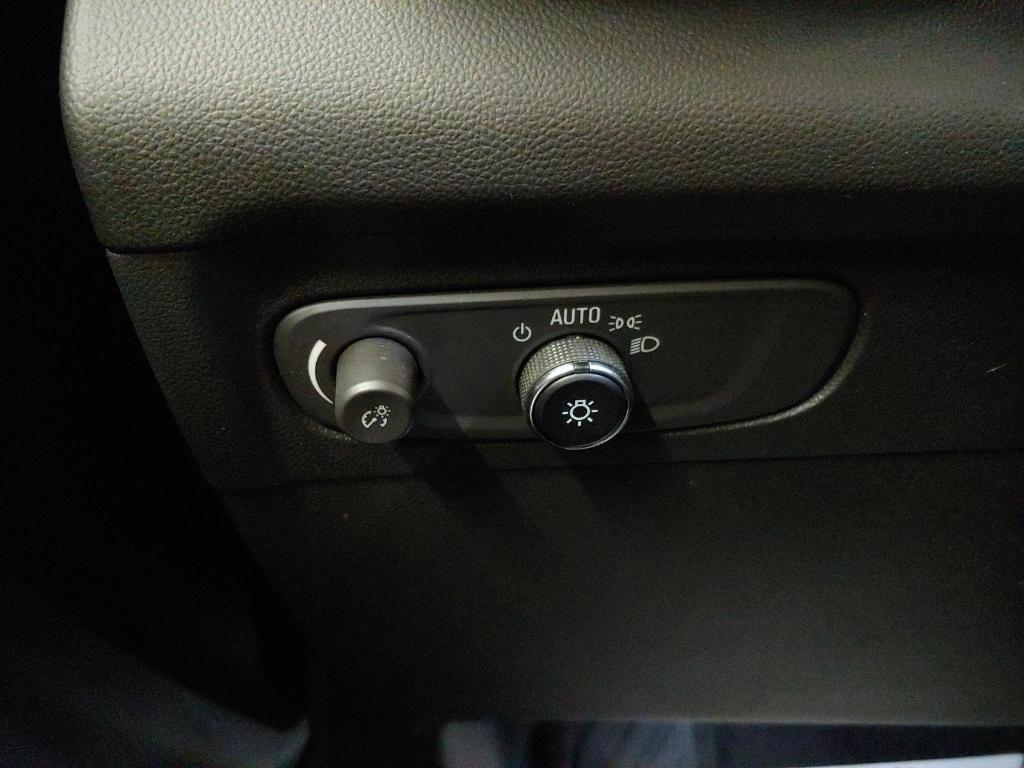 used 2022 Buick Envision car, priced at $25,495