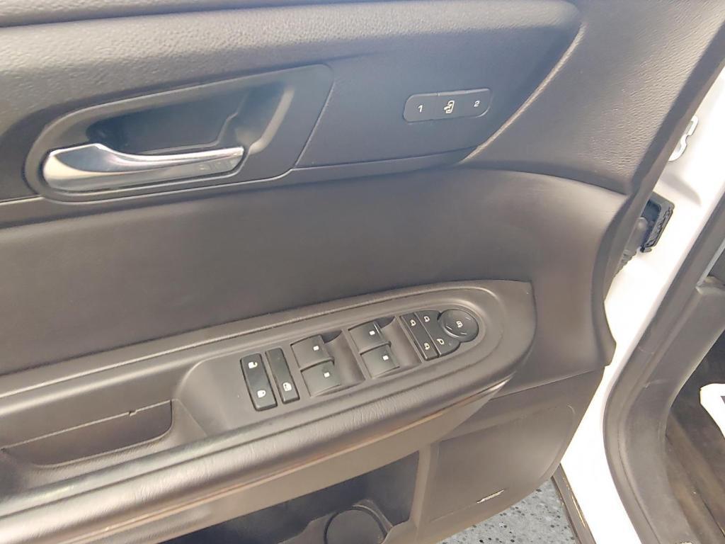 used 2016 Chevrolet Traverse car, priced at $9,995