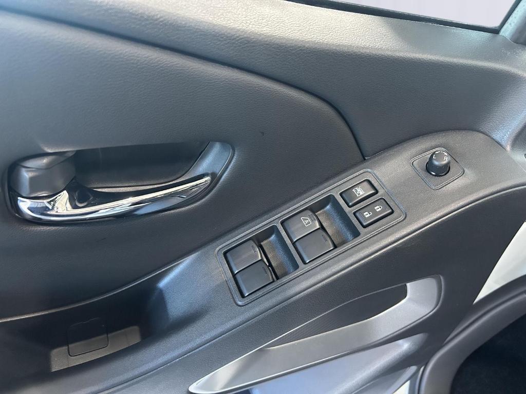 new 2025 Nissan Frontier car, priced at $37,589