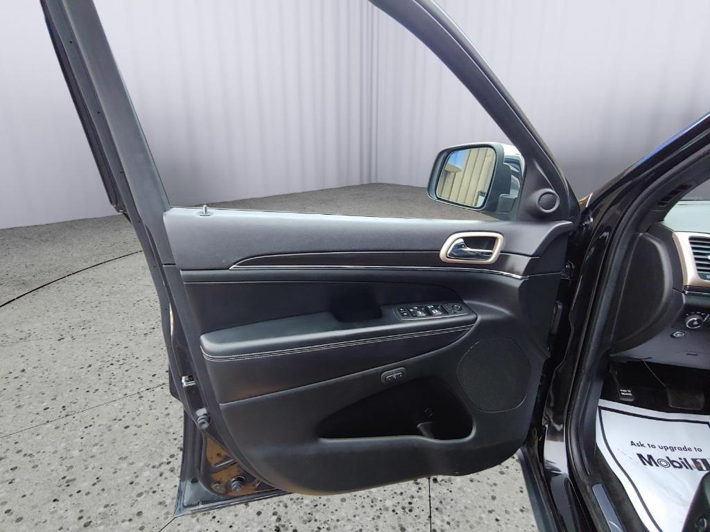 used 2014 Jeep Grand Cherokee car, priced at $13,995