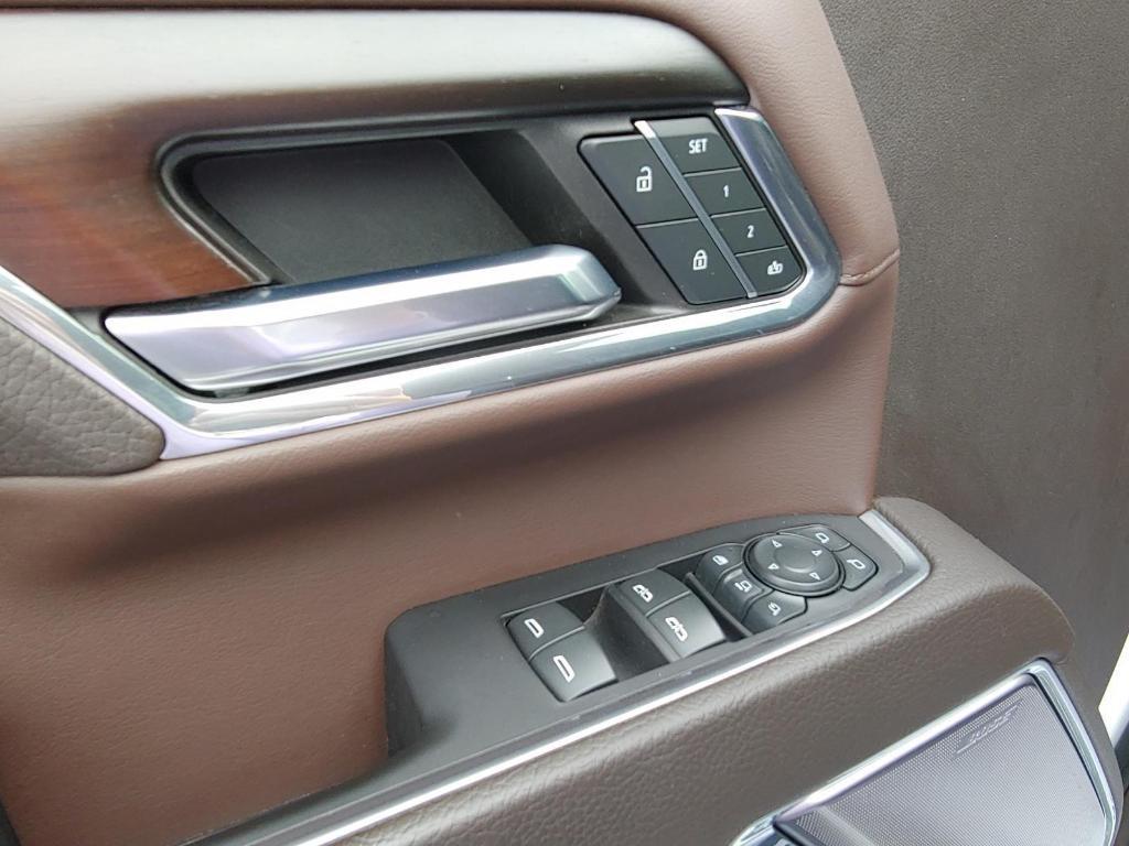 used 2024 GMC Sierra 2500 car, priced at $67,495