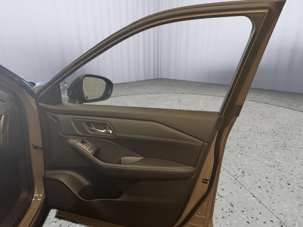 new 2025 Nissan Rogue car, priced at $39,326