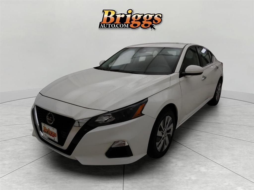 used 2022 Nissan Altima car, priced at $17,900