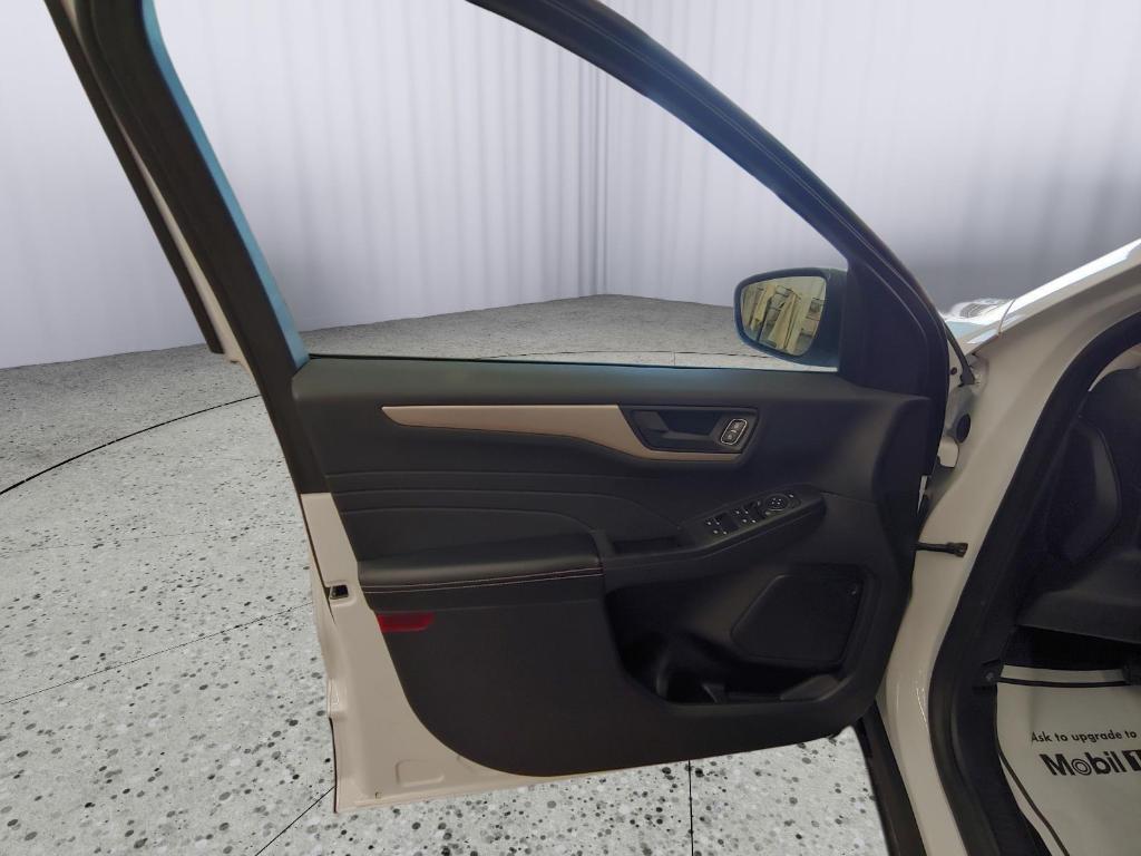used 2022 Ford Escape car, priced at $20,700
