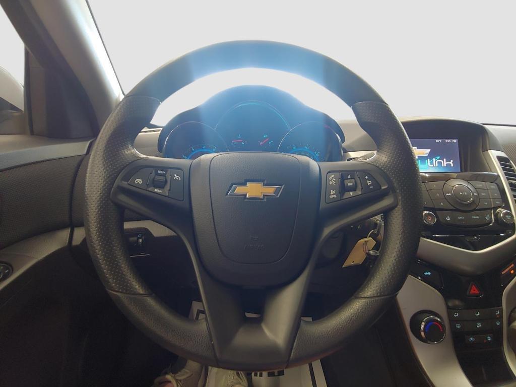 used 2015 Chevrolet Cruze car, priced at $11,495