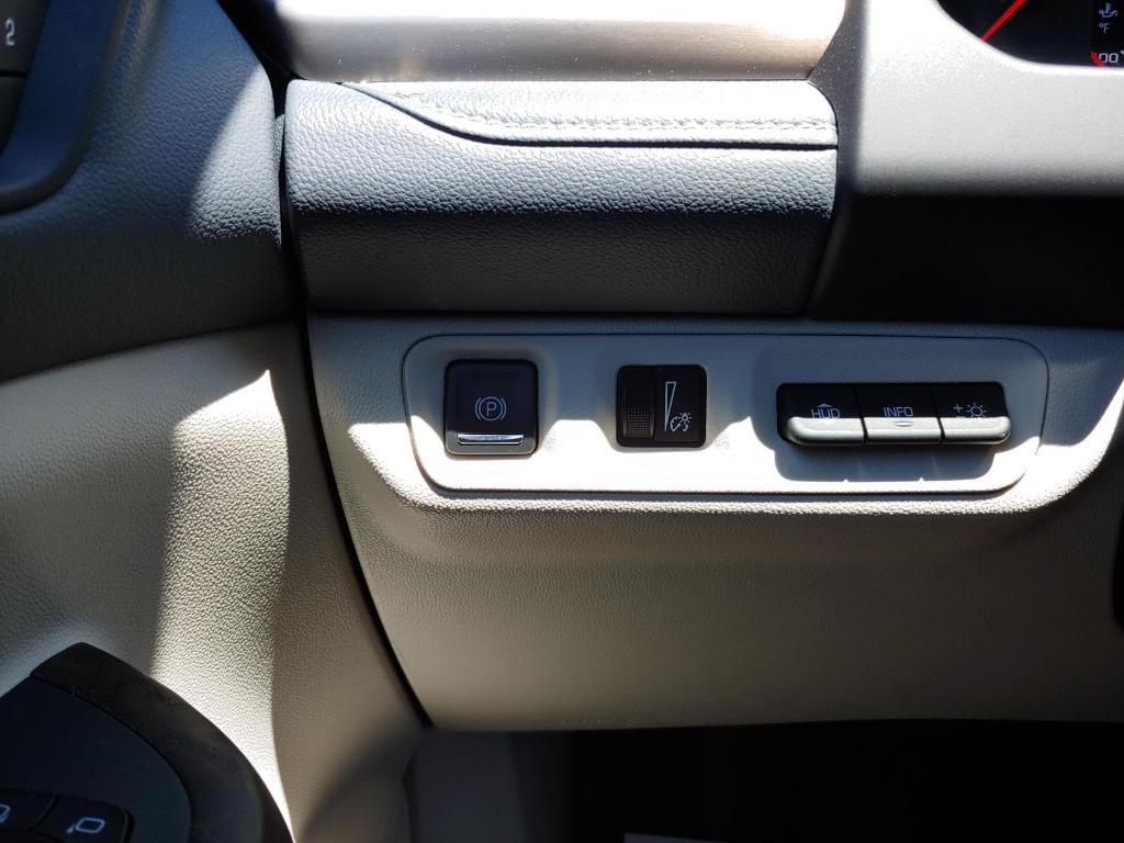 used 2023 GMC Acadia car, priced at $31,995