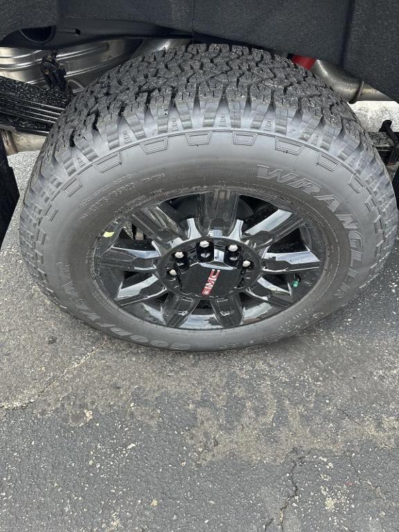 new 2025 GMC Sierra 2500 car, priced at $81,885
