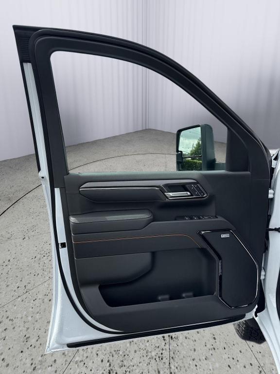 new 2025 GMC Sierra 2500 car, priced at $81,885
