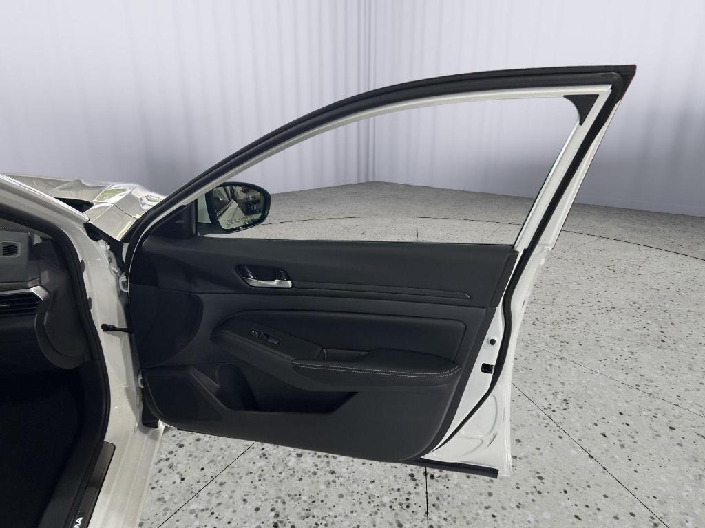 new 2025 Nissan Altima car, priced at $30,339