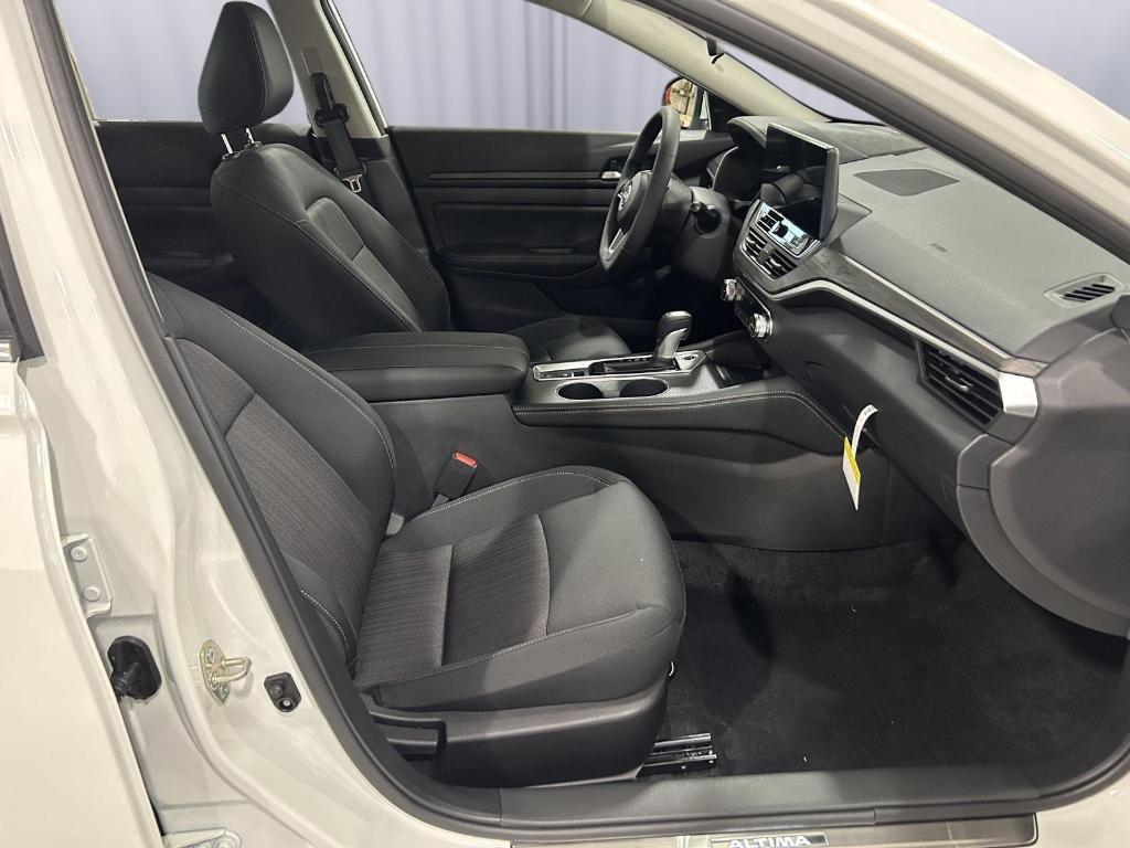 new 2025 Nissan Altima car, priced at $30,339