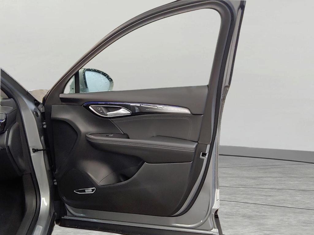 new 2025 Buick Envision car, priced at $36,048