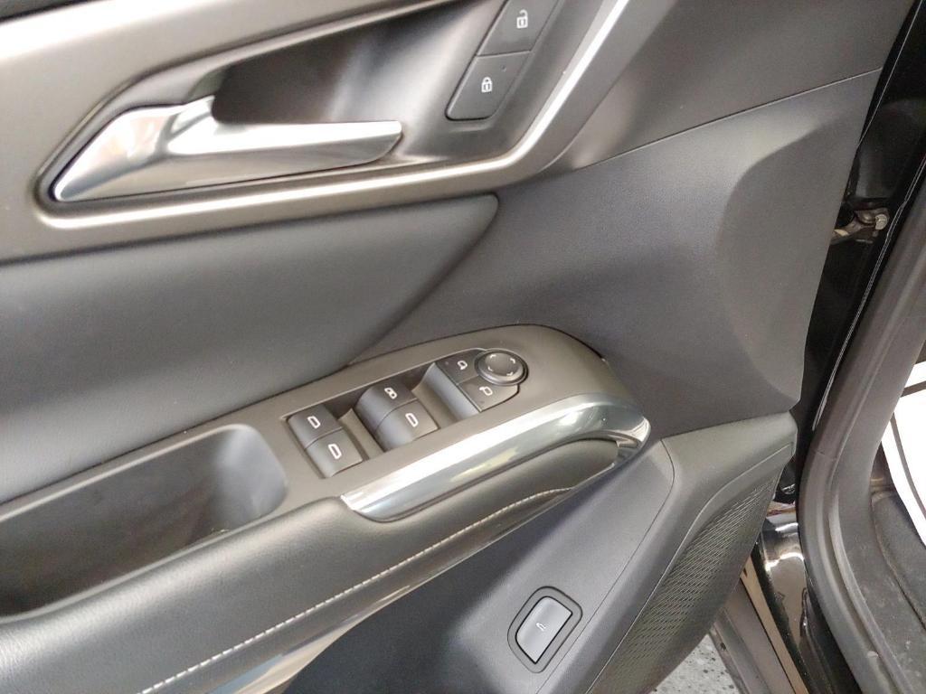 new 2025 Chevrolet Traverse car