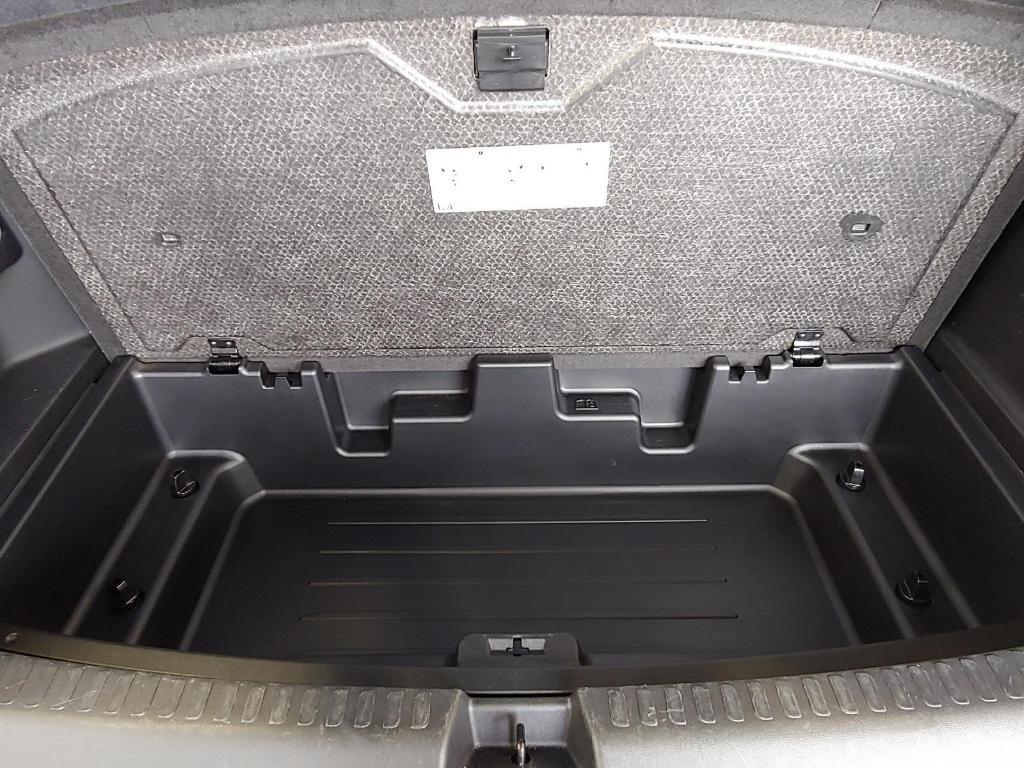 new 2025 Chevrolet Traverse car