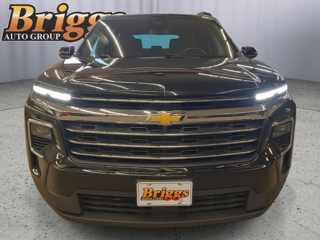 new 2025 Chevrolet Traverse car