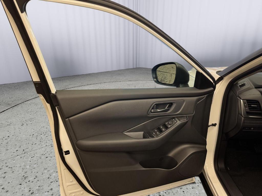 new 2026 Nissan Rogue car, priced at $31,059