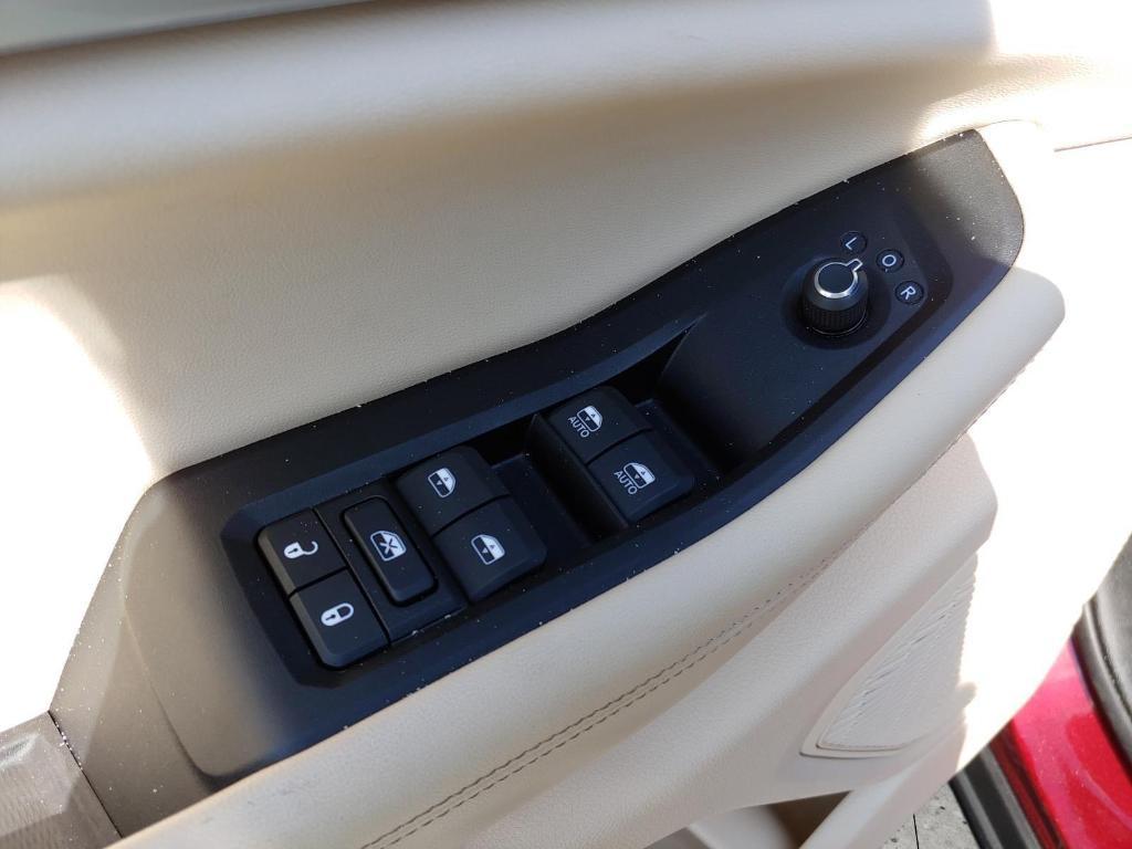 used 2024 Jeep Grand Cherokee car, priced at $39,795