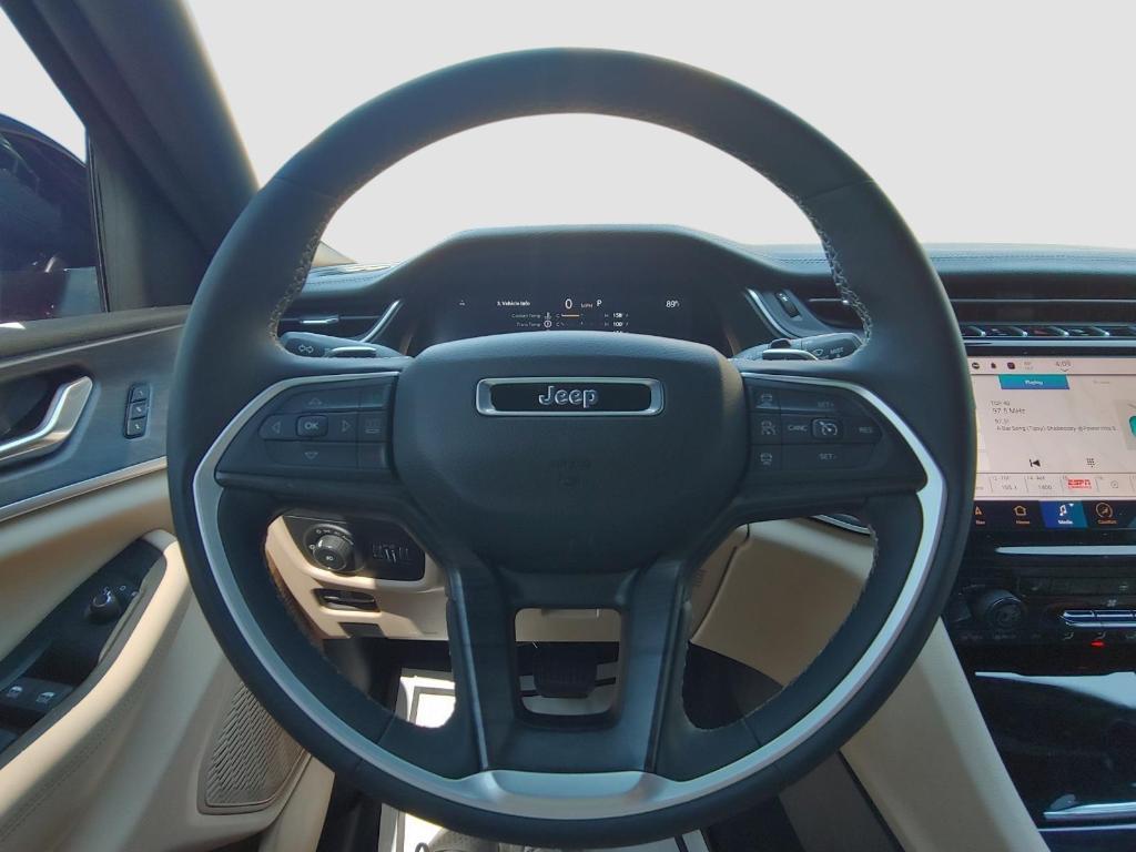 used 2024 Jeep Grand Cherokee car, priced at $39,795