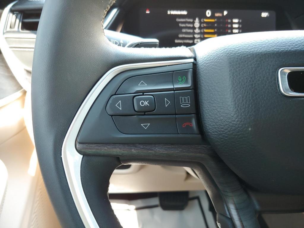 used 2024 Jeep Grand Cherokee car, priced at $39,795